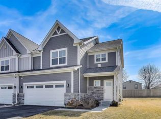 327 Lasalle Ln, Buffalo Grove, IL 60089