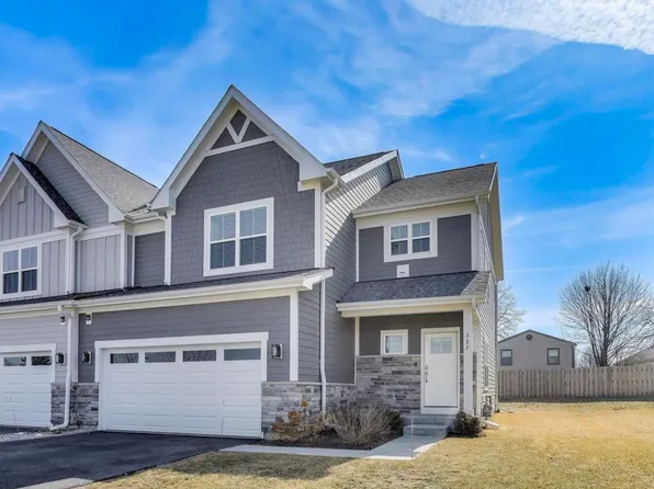 327 Lasalle Ln, Buffalo Grove, IL 60089
