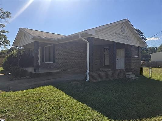 2nd image of 3506 Chipwood Dr
