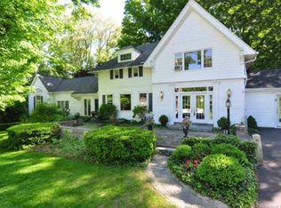 5 Mills Ln, Collinsville, CT 06019