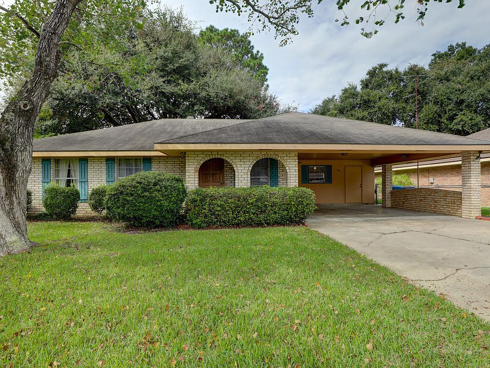 1st image of 102 San Carlos Cir