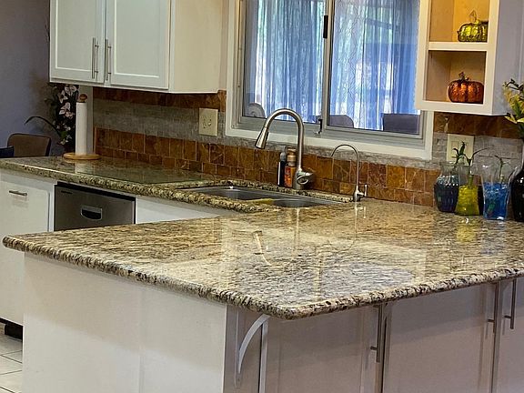 4th image of 13240 W Marble Dr