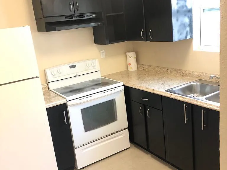 629 Indiana St #2 — Photo 2