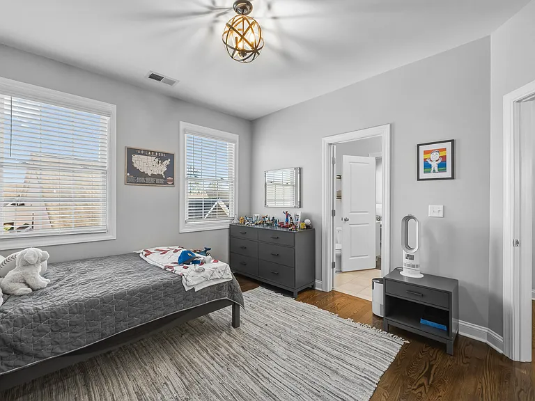 615 Berkmans Ln — Photo 16