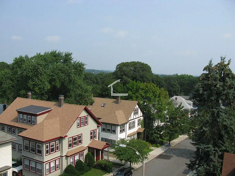 2035 Commonwealth Ave #11 — Photo 8