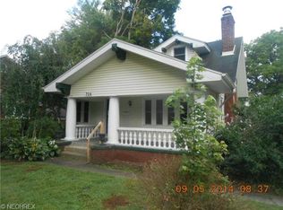 704 Glacier Heights Rd, Youngstown, OH 44509