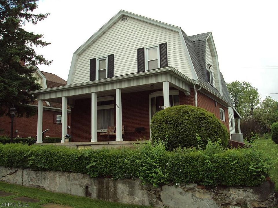2nd image of 612 Crawford Ave