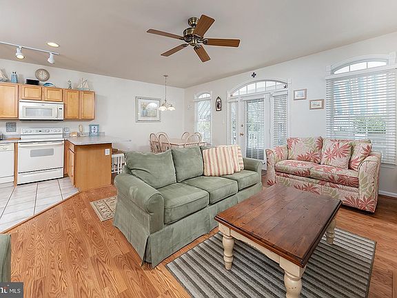 5th image of 3344 Asbury Ave #A