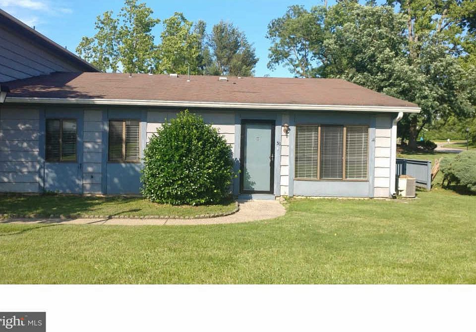 1st image of 30 Birchwood Ct #30
