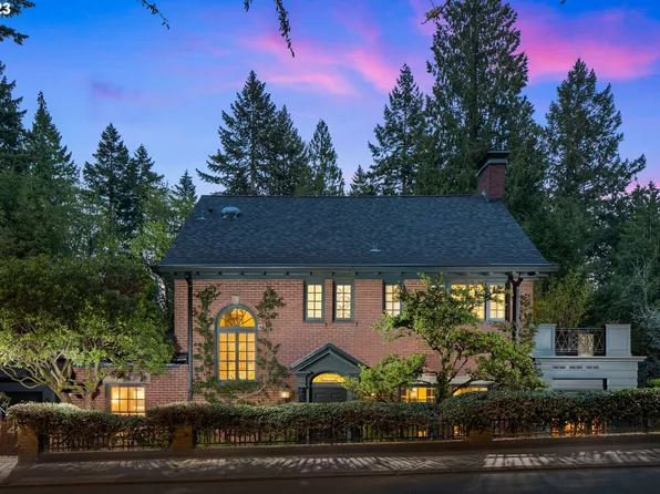 2424 SW Sherwood Dr, Portland, OR 97201