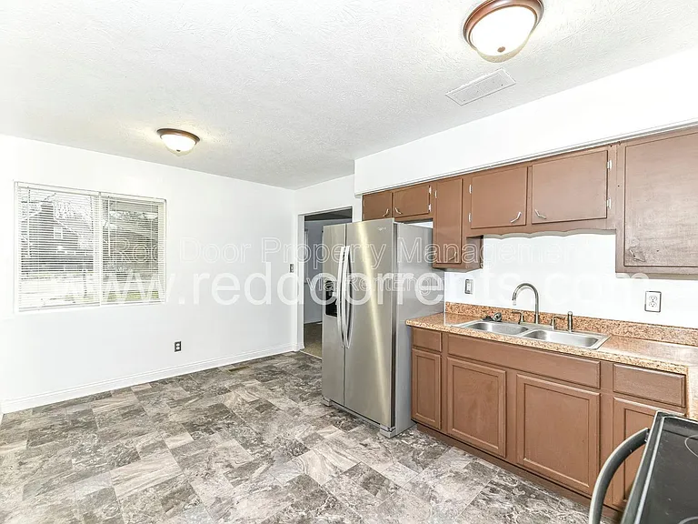 5361 E Burgess Ave — Photo 12