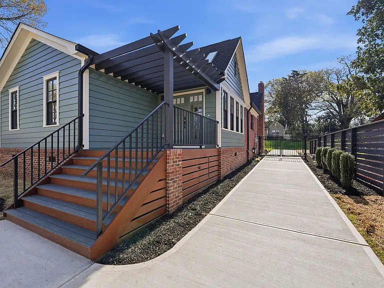 1838 Merriman Ave — Photo 42