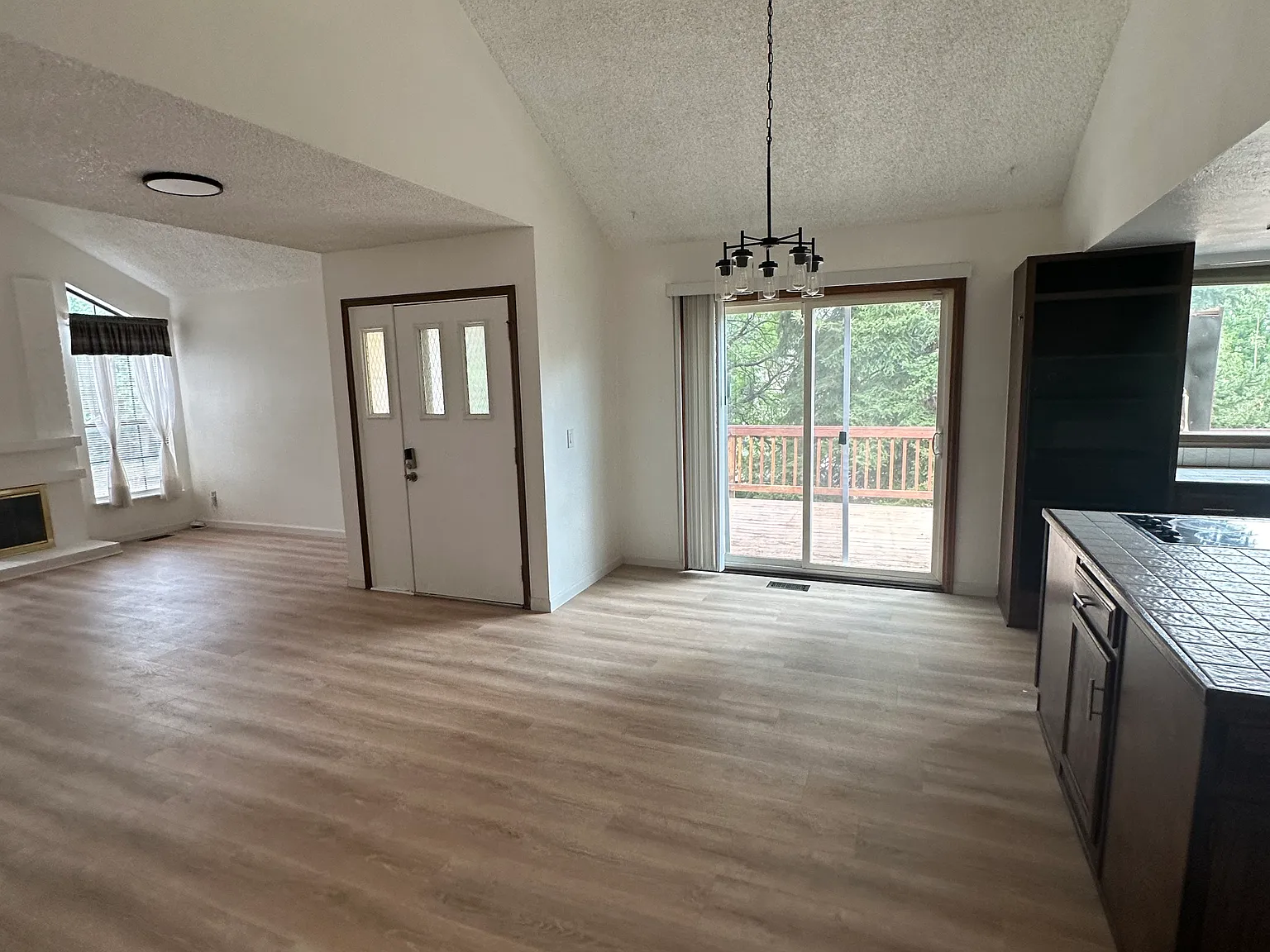 W Berry Ave, Littleton — Photo 2
