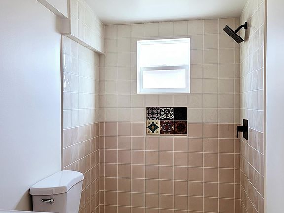 3rd image of 3040 1/2 N Shasta Cir