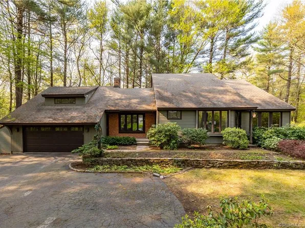 58 Henderson Road, New Hartford, CT 06057