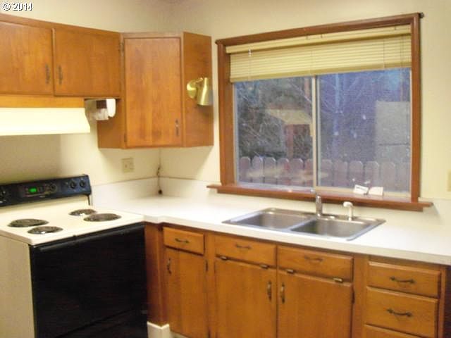 2nd image of 30429 Driftwood Dr