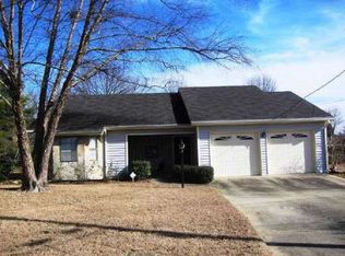 2573 Millpond Dr, Duluth, GA 30096