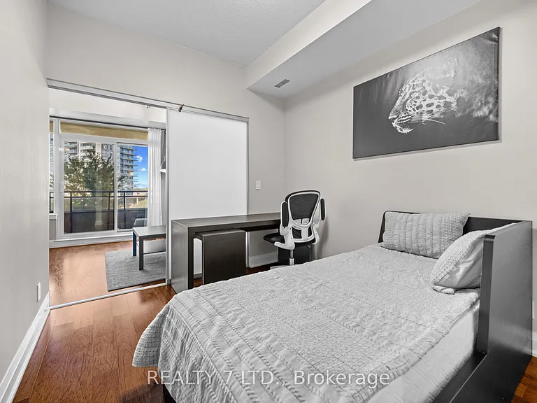 1070 Sheppard Ave W #323 — Photo 16