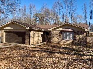 301 Foxfire Dr, Paragould, AR 72450