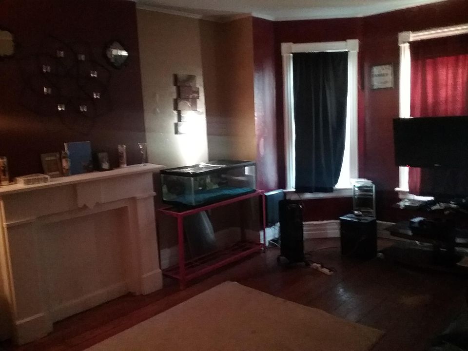 2nd image of 60 Overlook Pl