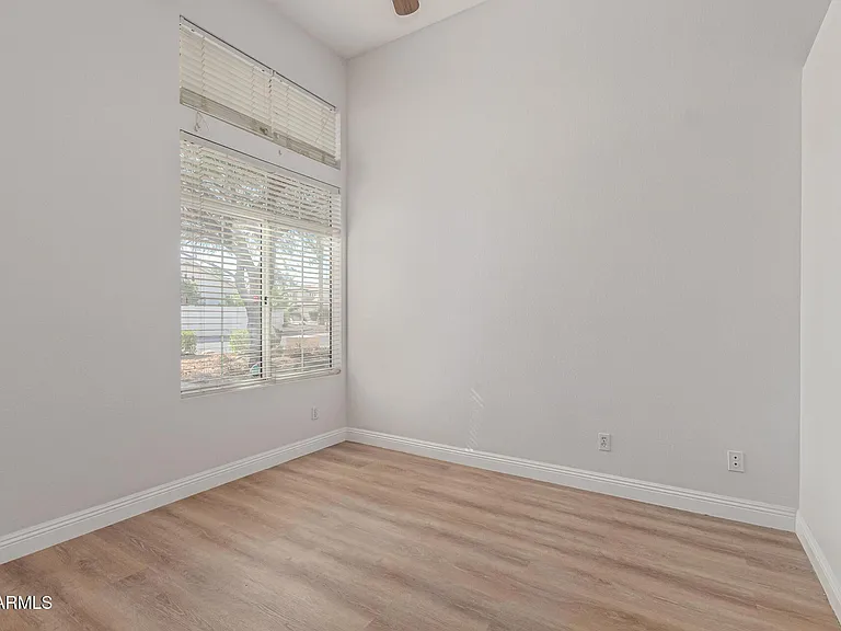 15213 N 55th Way — Photo 30