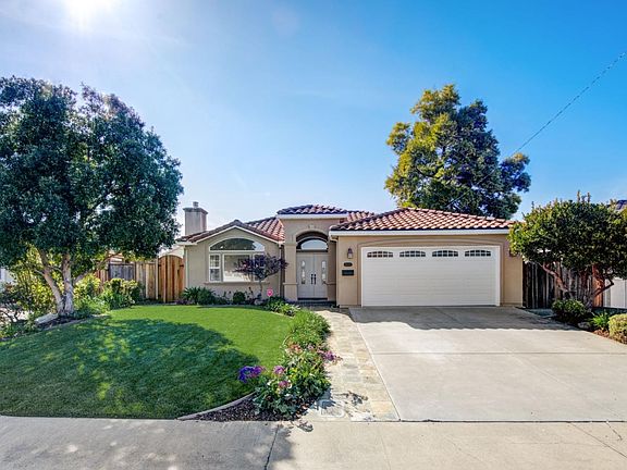 2nd image of 10697 Johansen Dr