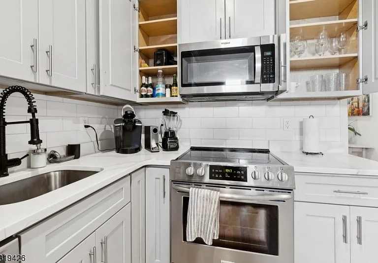 104 Fleming Ave #201 — Photo 29