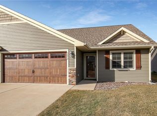 5672 Green Park Dr, Eau Claire, WI 54703