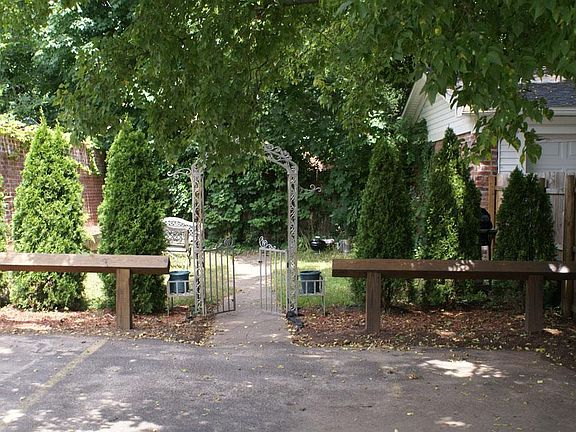 Semi-private outside seating area