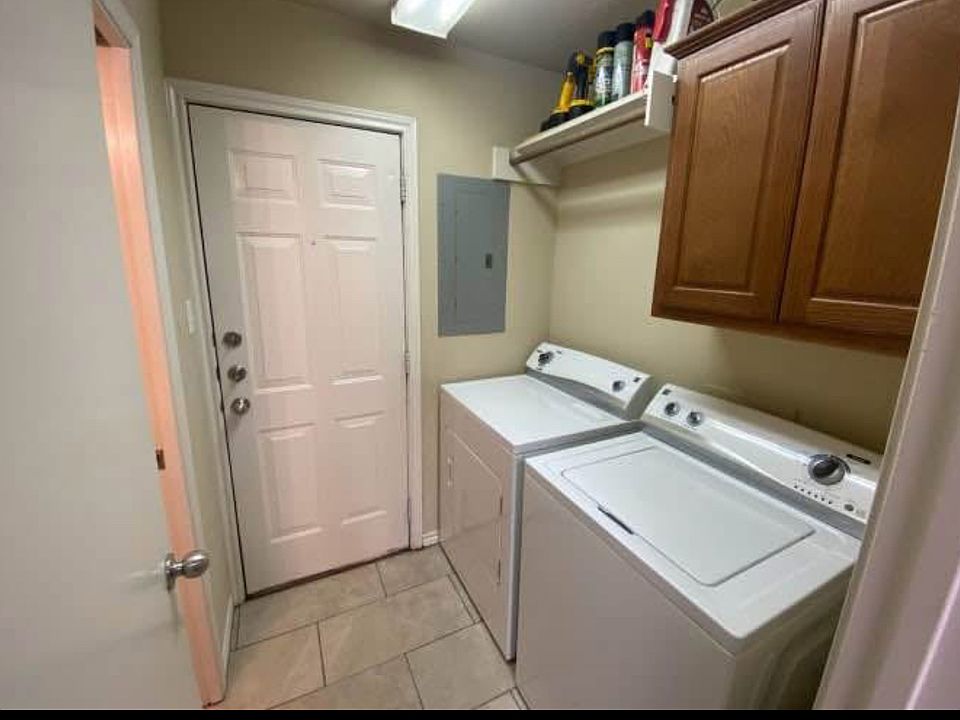 1st image of 2535 Teal Dr