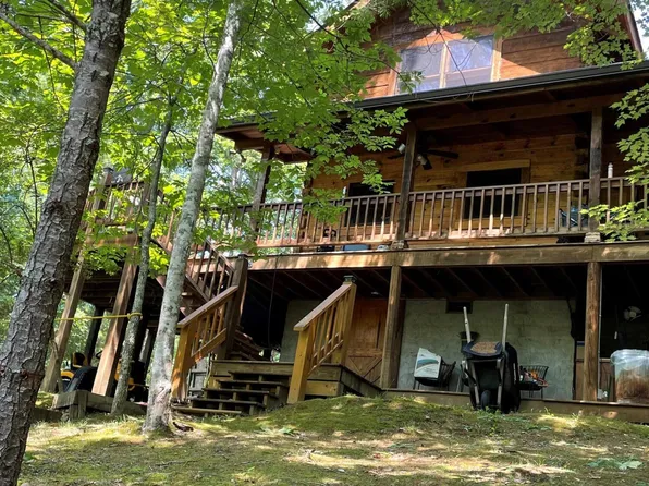 390 Buck Ridge Rd, Oneida, TN 37841