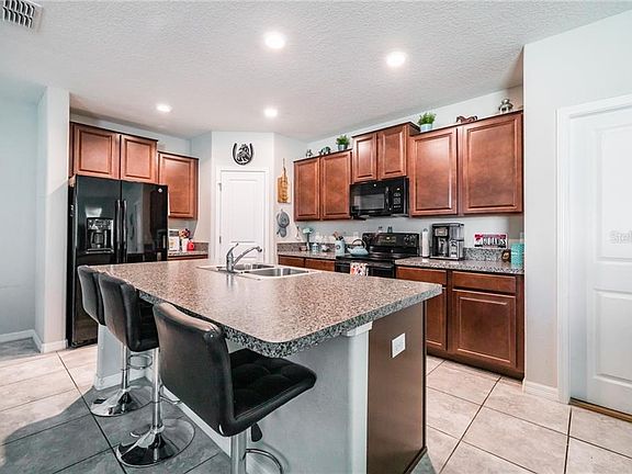 5th image of 6516 Trent Creek Dr