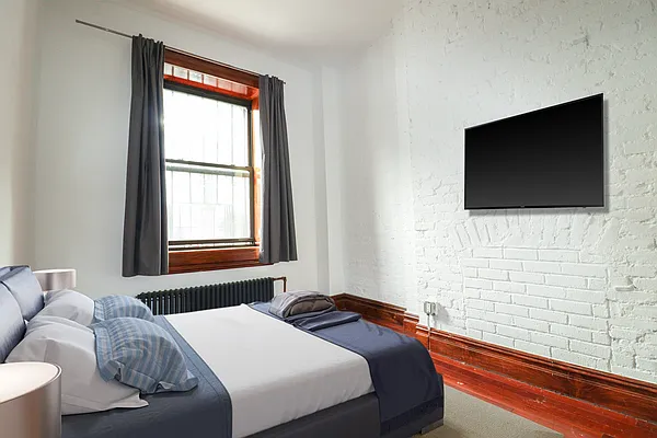 Rented by Corcoran | media 27