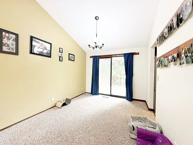 710 Parkway Ct NE — Photo 6