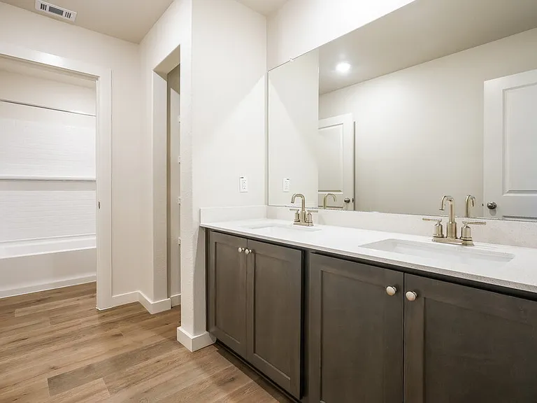 1545 Harvester Dr — Photo 16