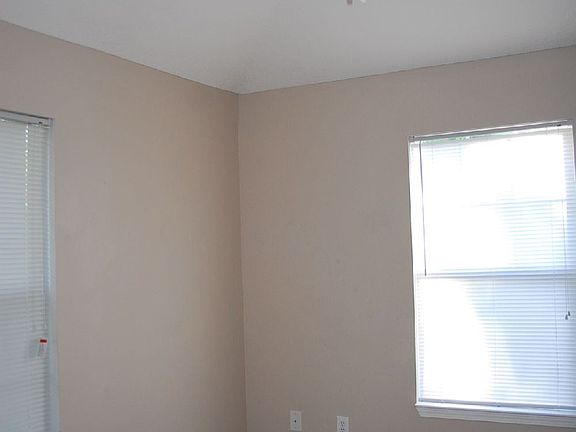 3rd image of 2114 33rd Ave #A