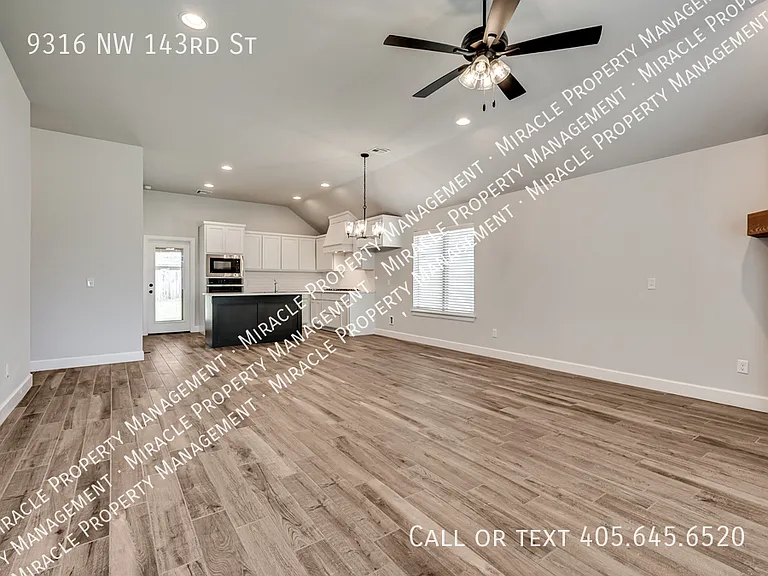 9316 NW 143rd St — Photo 11