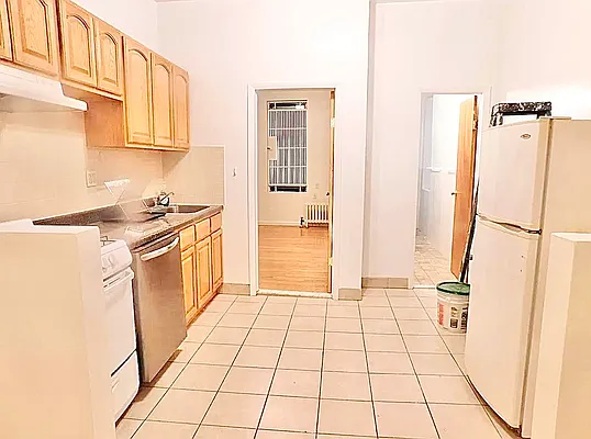 Rented by Century 21 Premier  | media 2