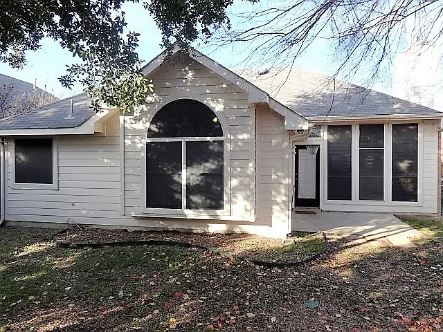 5433 Crystal Ct — Photo 12