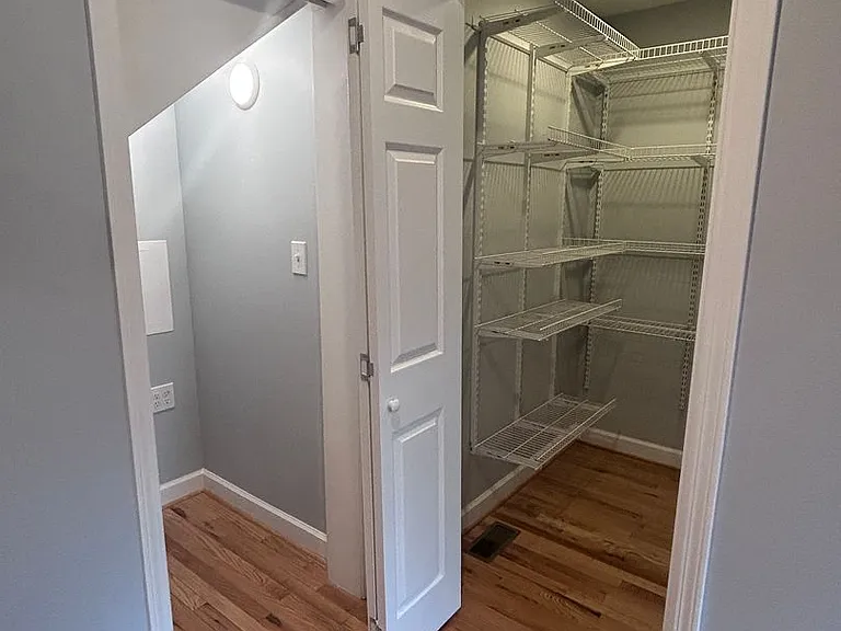 209 Delmar St — Photo 10