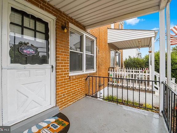 3rd image of 3644 Benson Ave