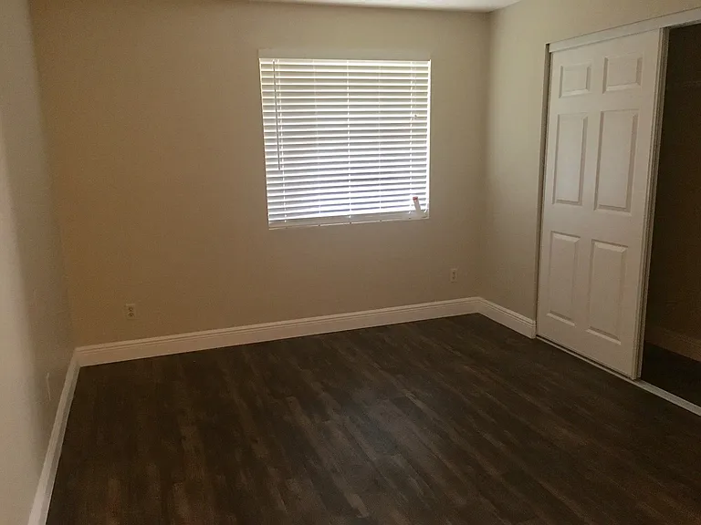 628 Golden Raintree Pl — Photo 2