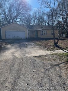 111 Irving St, Pryor, OK, 74361
