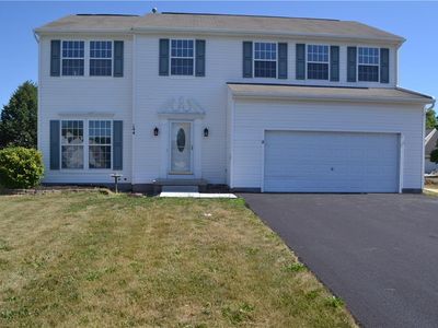 144 Sparrow Dr, West Henrietta, NY, 14586
