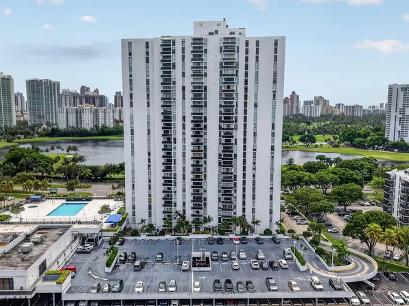 3625 N Country Club Drive #1807, Aventura, FL 33180