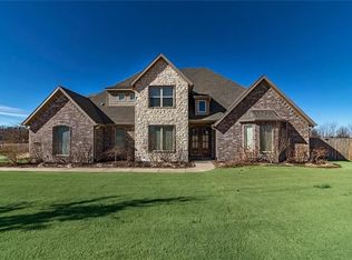 4431 Furlong Dr, Springdale, AR 72764