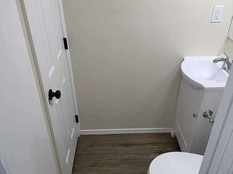 3844 Fisher Rd NE — Photo 6