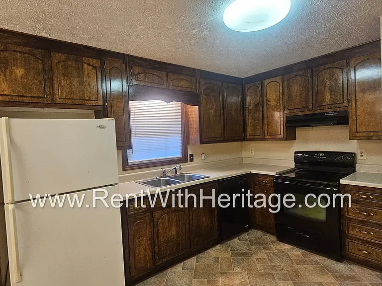 7268 Milam Rd — Photo 10