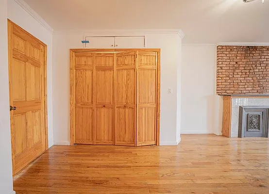 Rented by Reavis | media 8