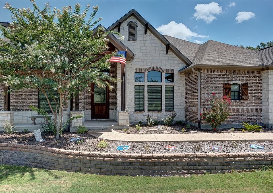 1st image of 9176 King Oaks Dr